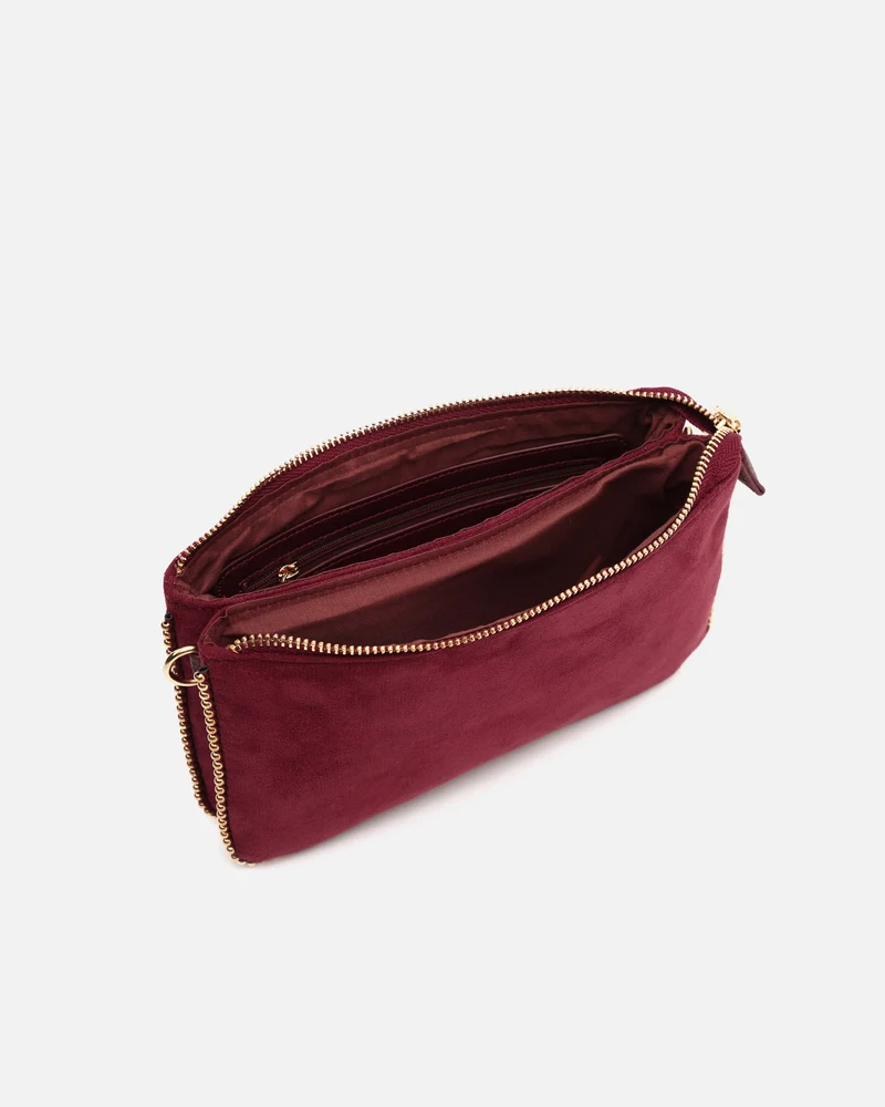 Boleo bolso bandolera efecto ante y con detalles metálicos